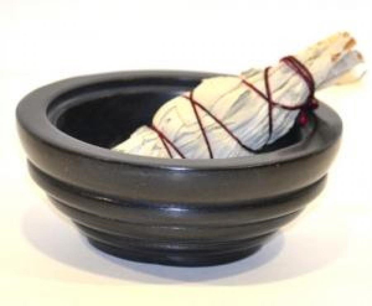 This Soapstone Smudge Pot and Charcoal Burner 2"H 5" D from Earth to Daisy is perfect for the modern plant mom in her indoor jungle! #plantsmakepeoplehappy