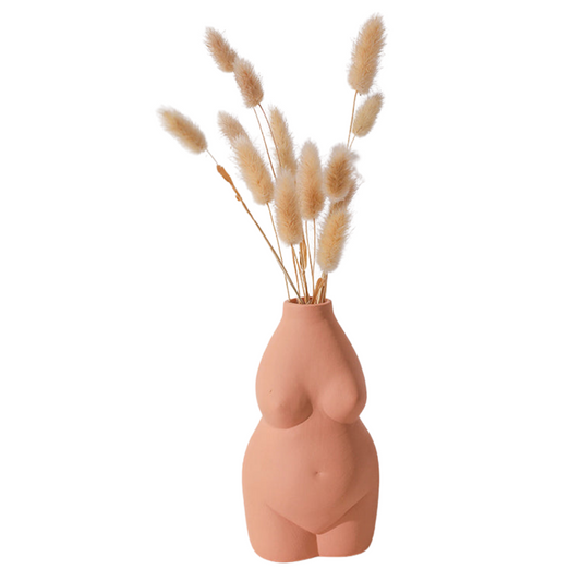 This Femme Flower Vase - Terracotta from Earth to Daisy is perfect for the modern plant mom in her indoor jungle! #plantsmakepeoplehappy